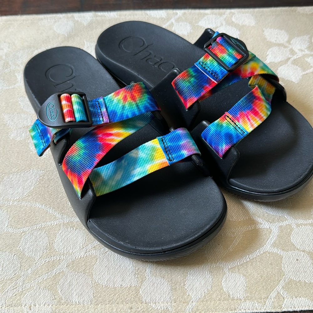 Chaco chillo slide sandal, dark tie dye, women’s 8, never worn, with box